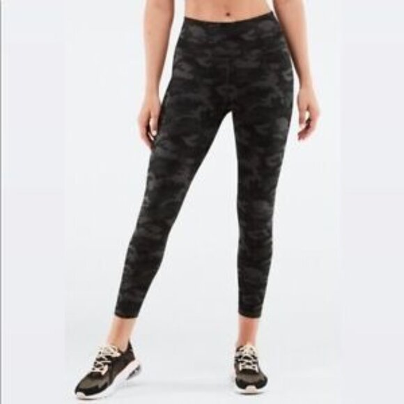 FABLETICS Women Define PowerHold Legging Small 7/8 Charcoal Camo Gray High Waist - Picture 4 of 10
